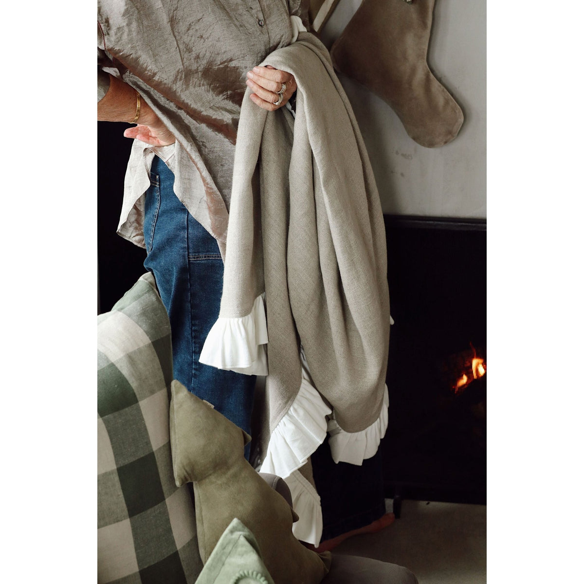 Ivory Velvet Ruffle Linen Throw - LC Design Co. Shoppe